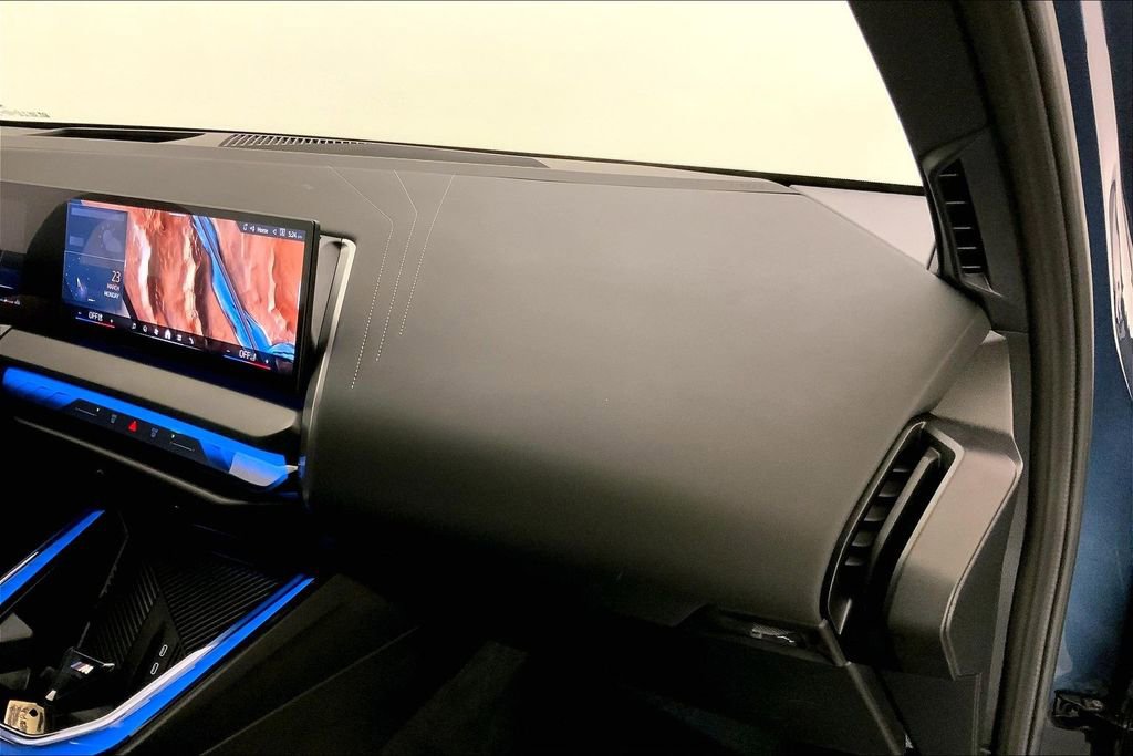 Certified 2025 BMW X3 xDrive30i w/ Premium Package image 23