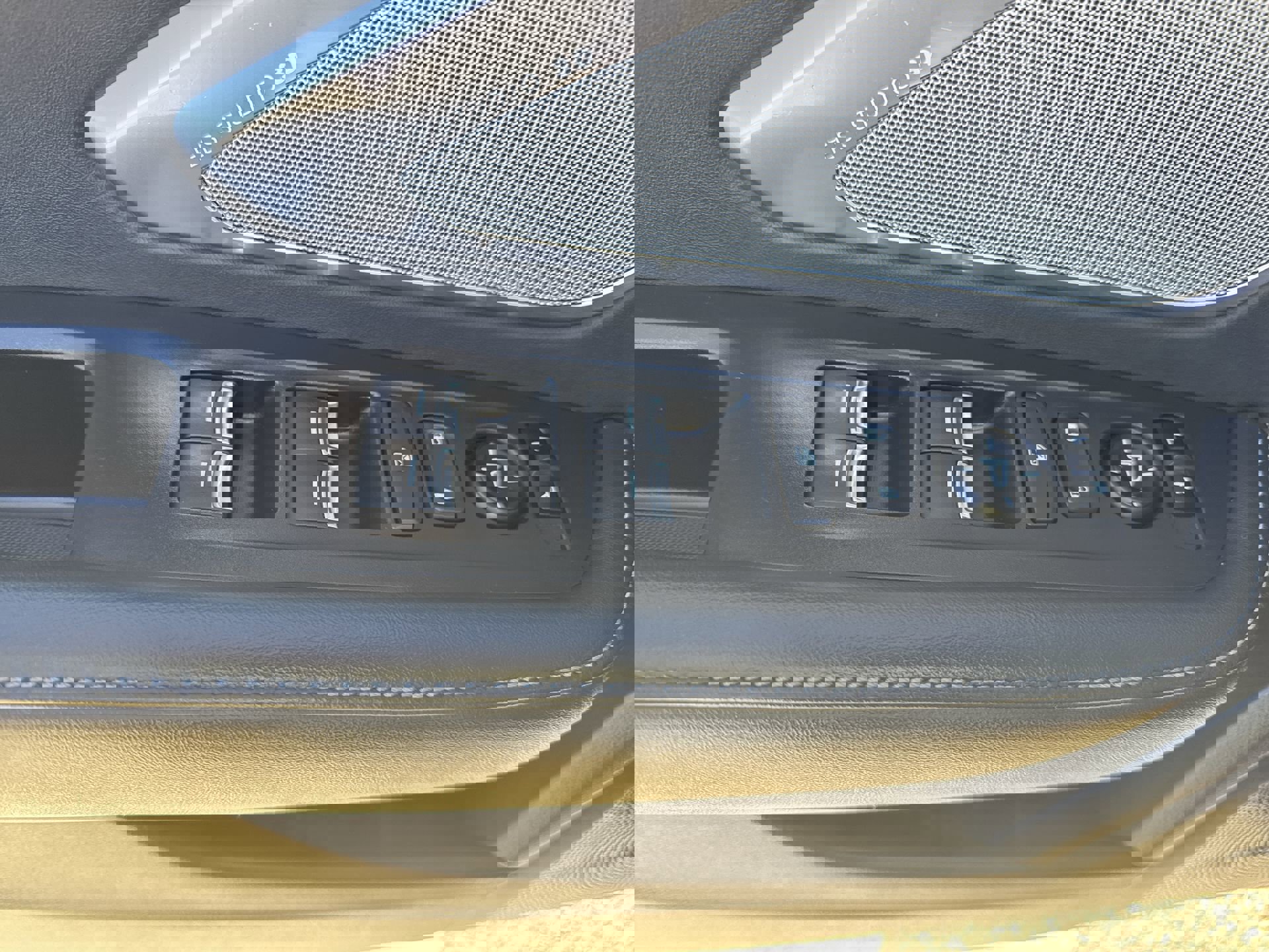 Used 2021 Acura RDX A-Spec image 24