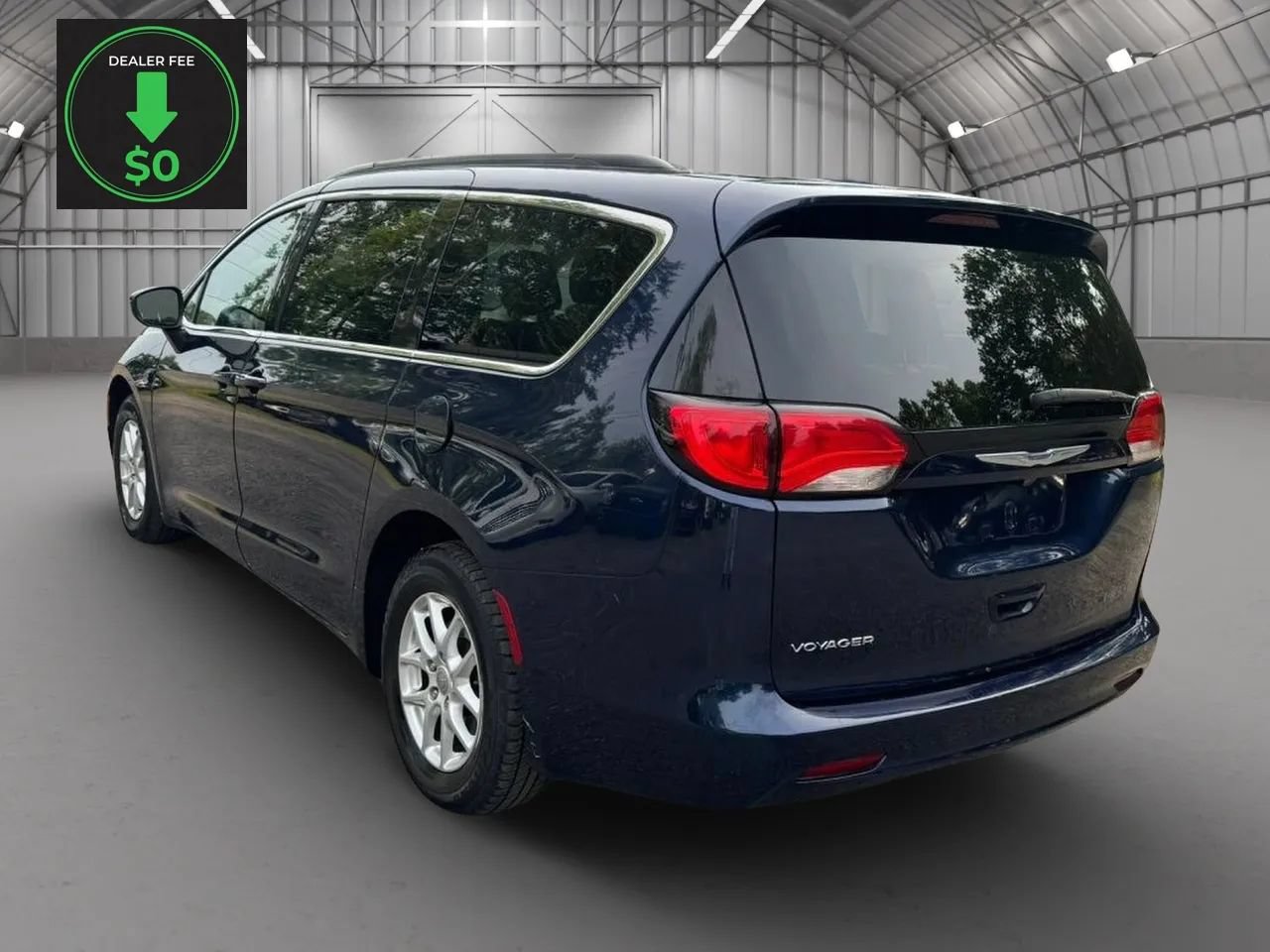 Used 2020 Chrysler Voyager Lxi FWD image 3
