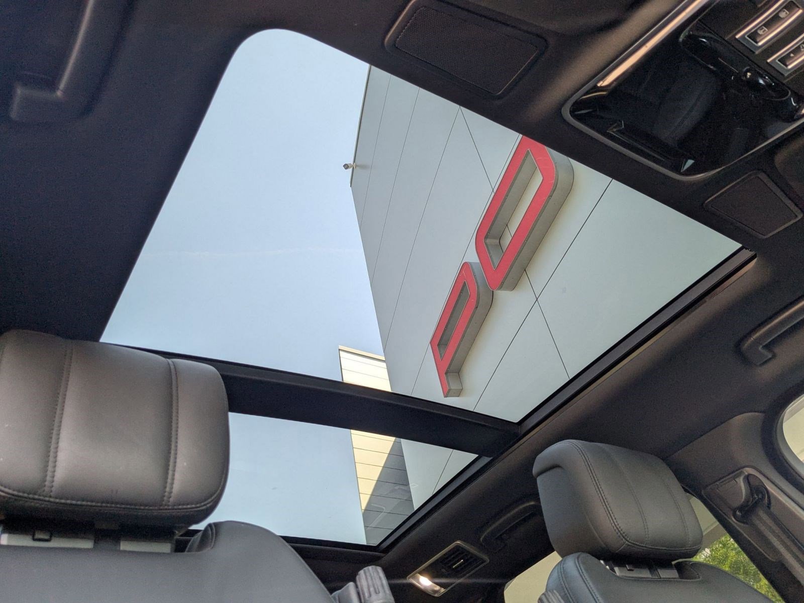 Used 2021 Land Rover Range Rover Sport HSE Silver Edition AWD/4WD image 26