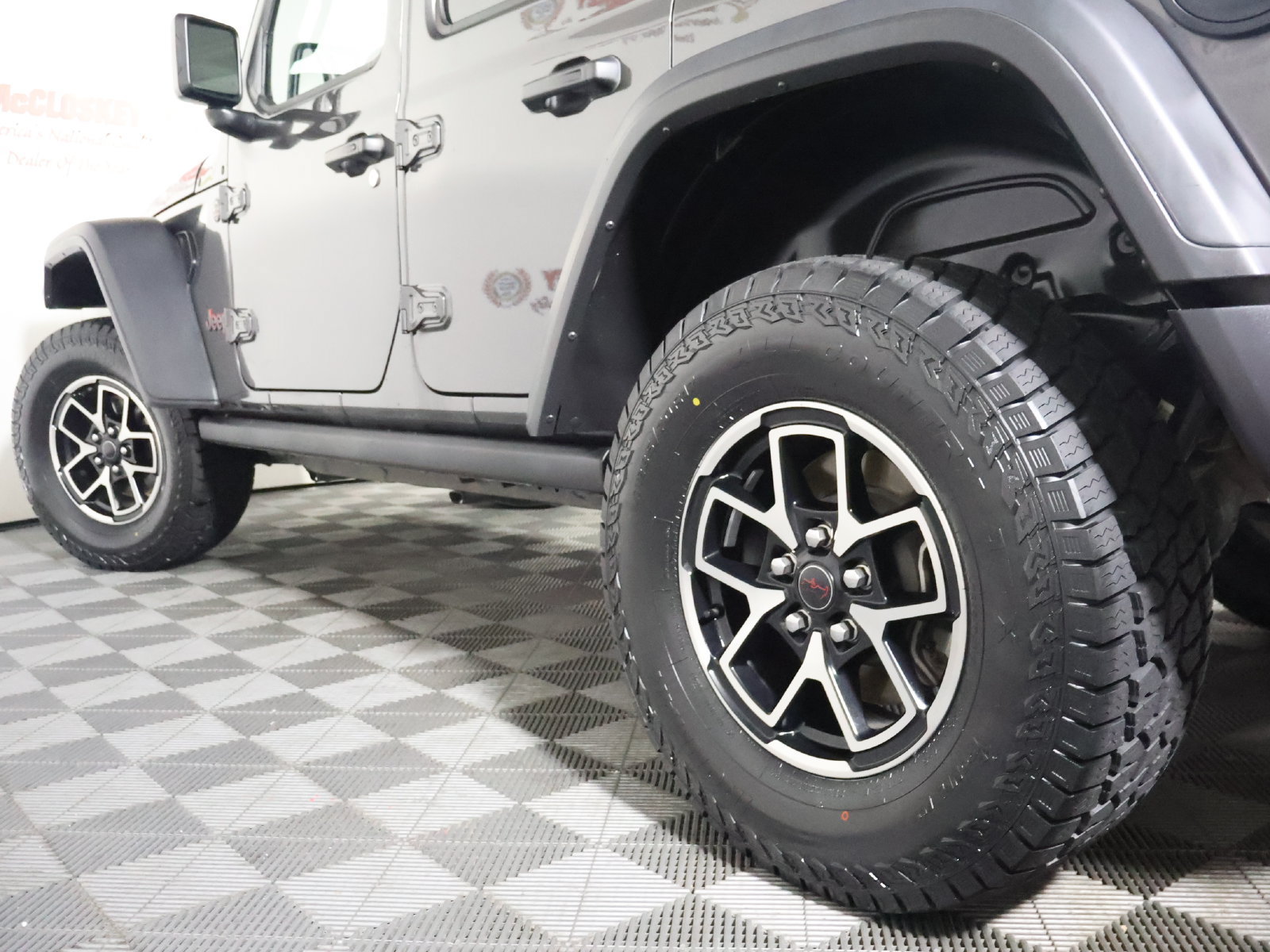 Used 2025 Jeep Wrangler Unlimited Rubicon AWD/4WD image 10