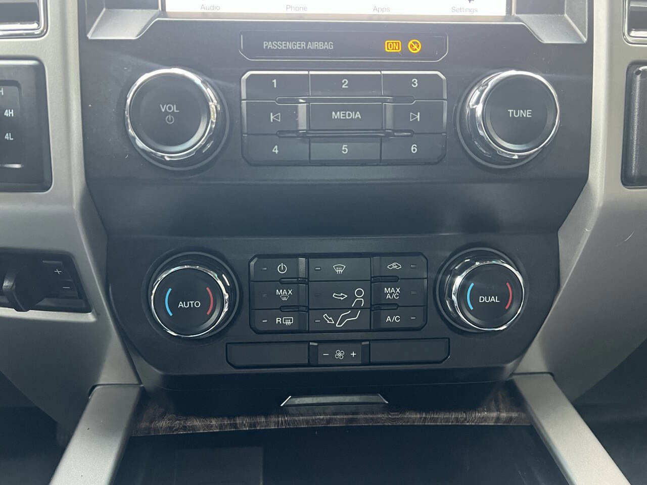 Used 2019 Ford F250 Lariat AWD/4WD image 37