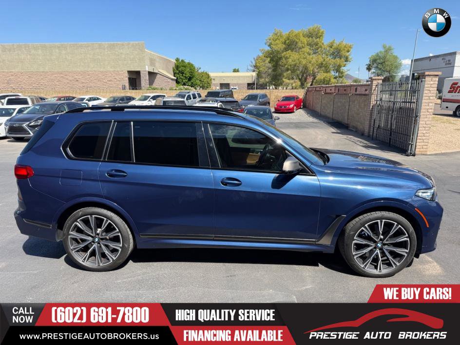 Used 2021 BMW X7 M50i w/ Executive Package image 9