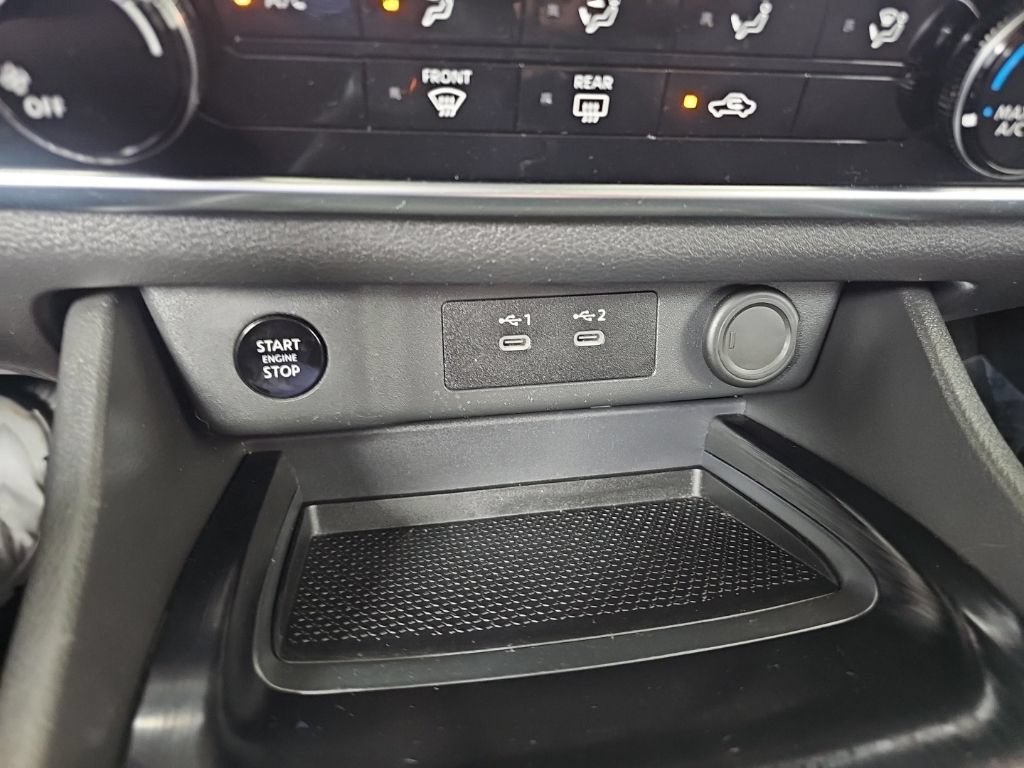Used 2024 Nissan Rogue S AWD/4WD image 22