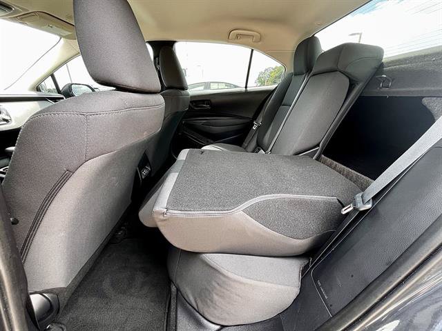 Used 2025 Toyota Corolla LE FWD image 14