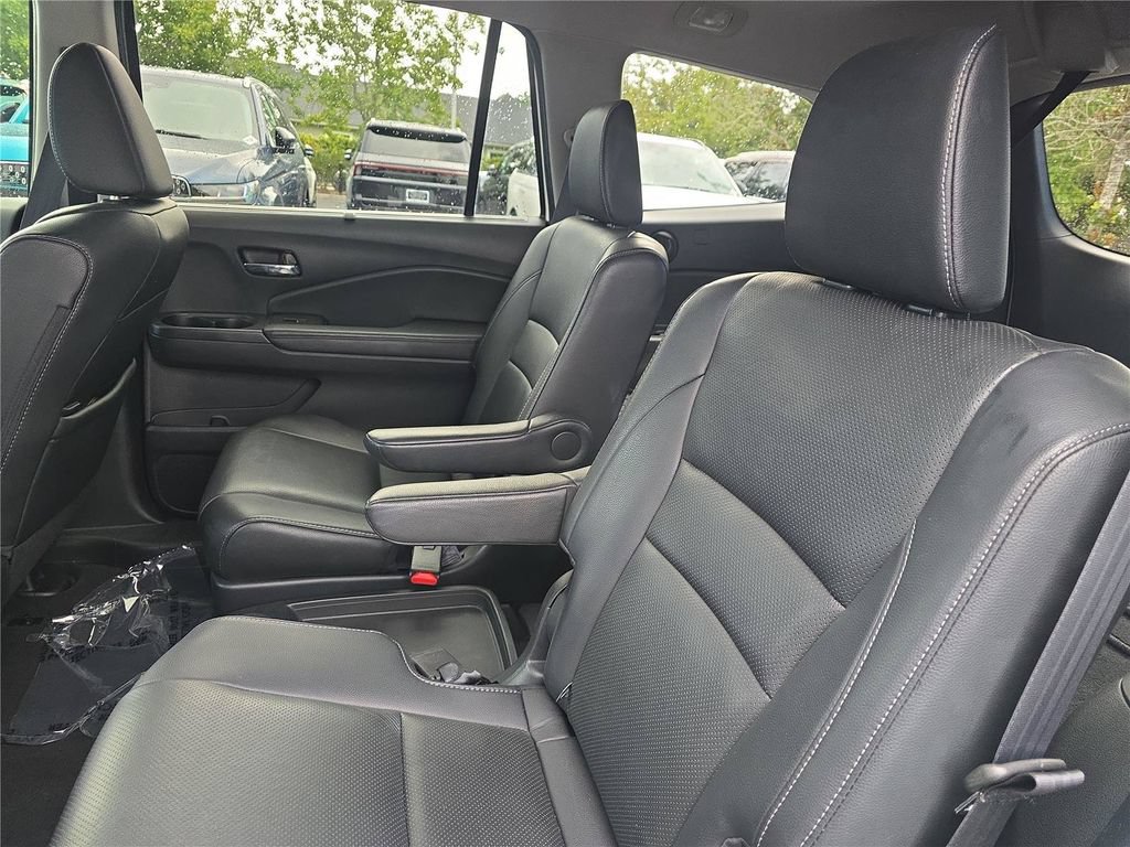 Used 2020 Honda Pilot Elite image 13