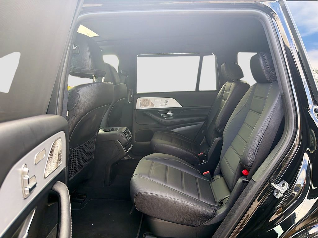 Used 2025 Mercedes-Benz GLS 450 4MATIC w/ Pinnacle Trim Package image 22