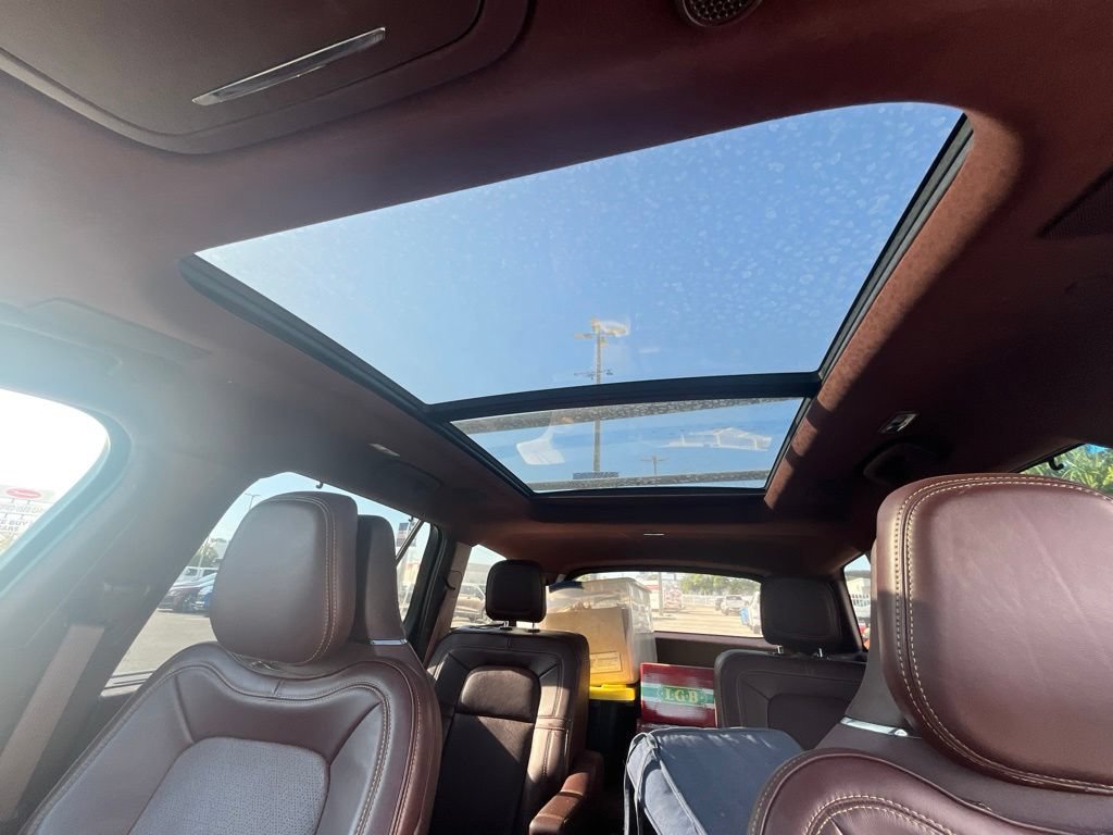 Used 2022 Lincoln Aviator Black Label Grand Touring AWD/4WD image 15