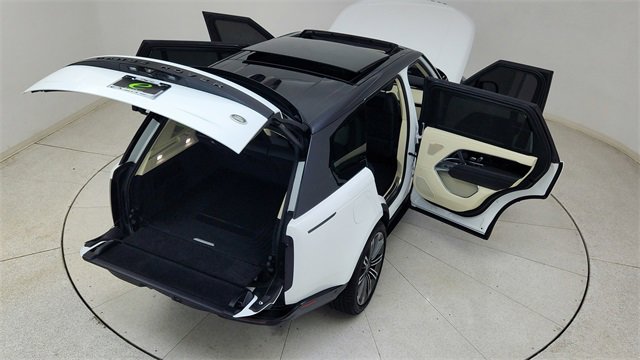 Used 2023 Land Rover Range Rover Long Wheelbase Autobiography image 89