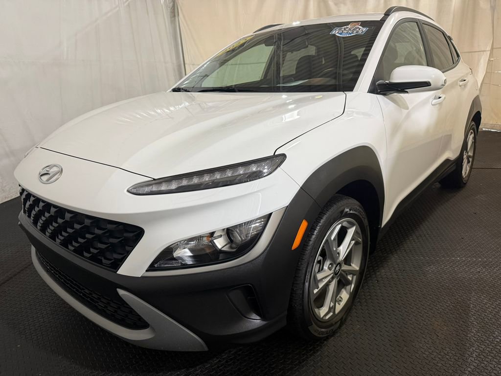 Used 2023 Hyundai Kona SEL w/ Cargo Package image 4
