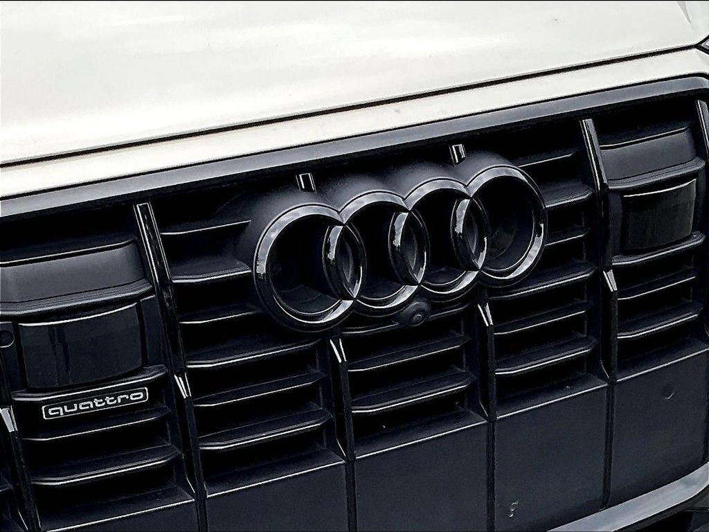 Used 2023 Audi Q7 3.0T Premium Plus w/ Premium Plus Package AWD/4WD image 29