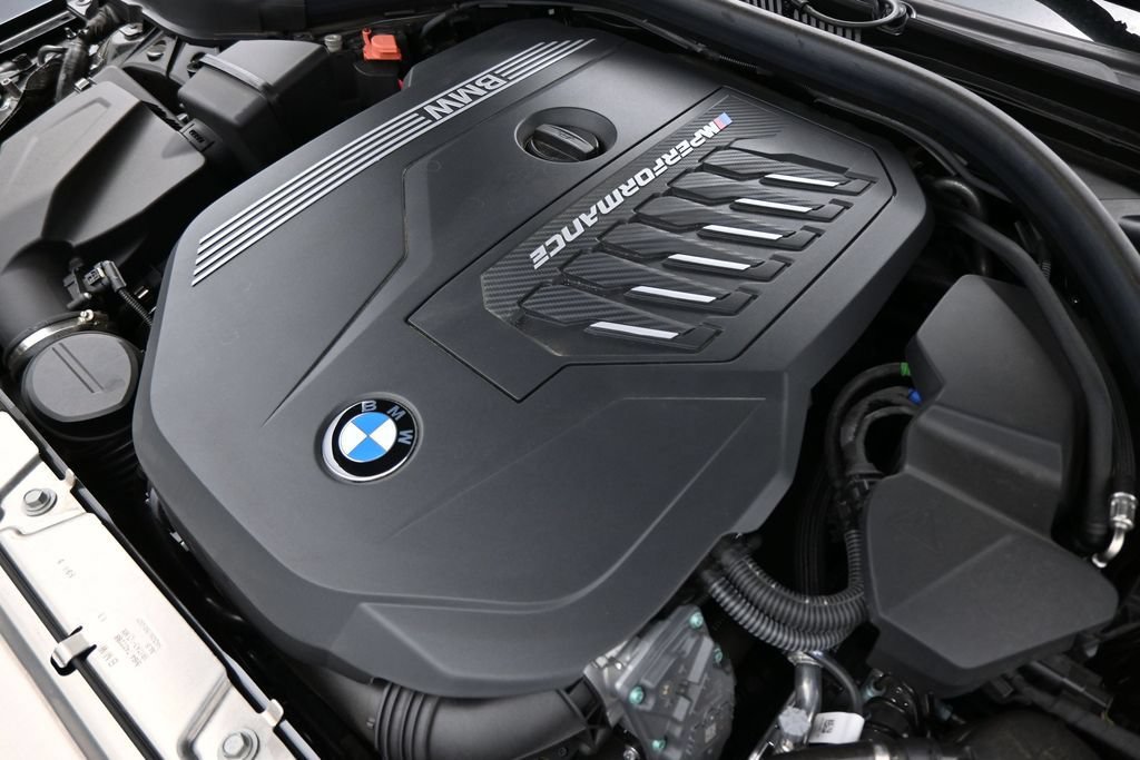 Used 2026 BMW M240i xDrive Coupe AWD/4WD image 28