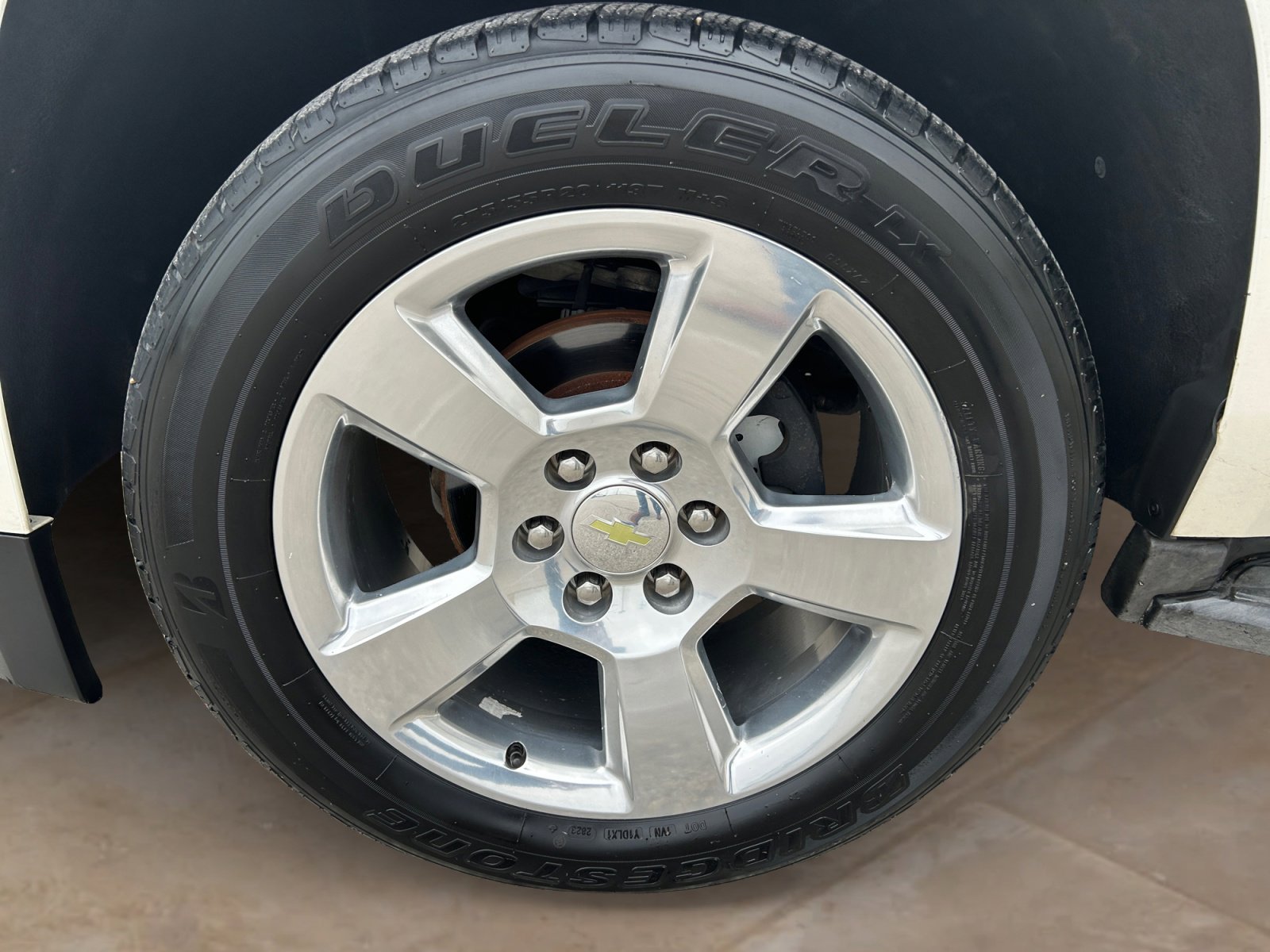 Used 2015 Chevrolet Tahoe LT w/ Luxury Package RWD image 18