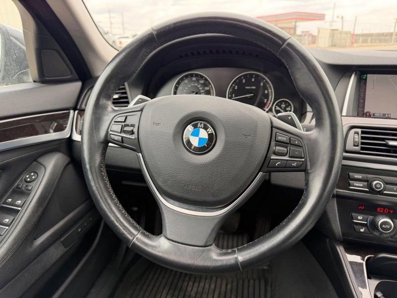Used 2016 BMW 528i xDrive Sedan w/ Premium Package image 11