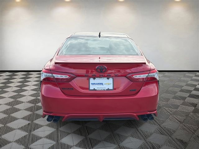 Used 2019 Toyota Camry XSE image 6