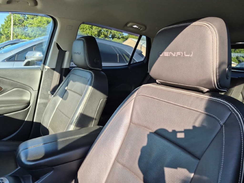 Used 2018 GMC Terrain Denali w/ Driver Alert Package II FWD image 13