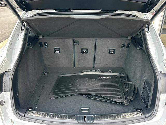 Used 2022 Porsche Macan S image 10