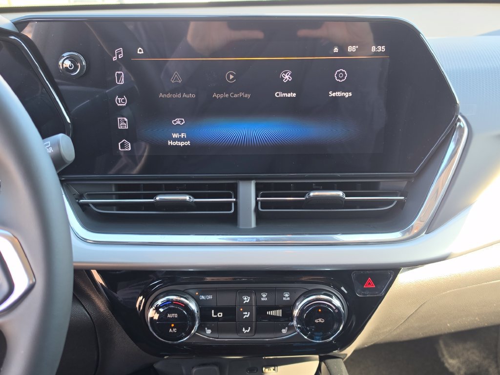 New 2026 Chevrolet Trax LT w/ Driver Confidence Package FWD image 18