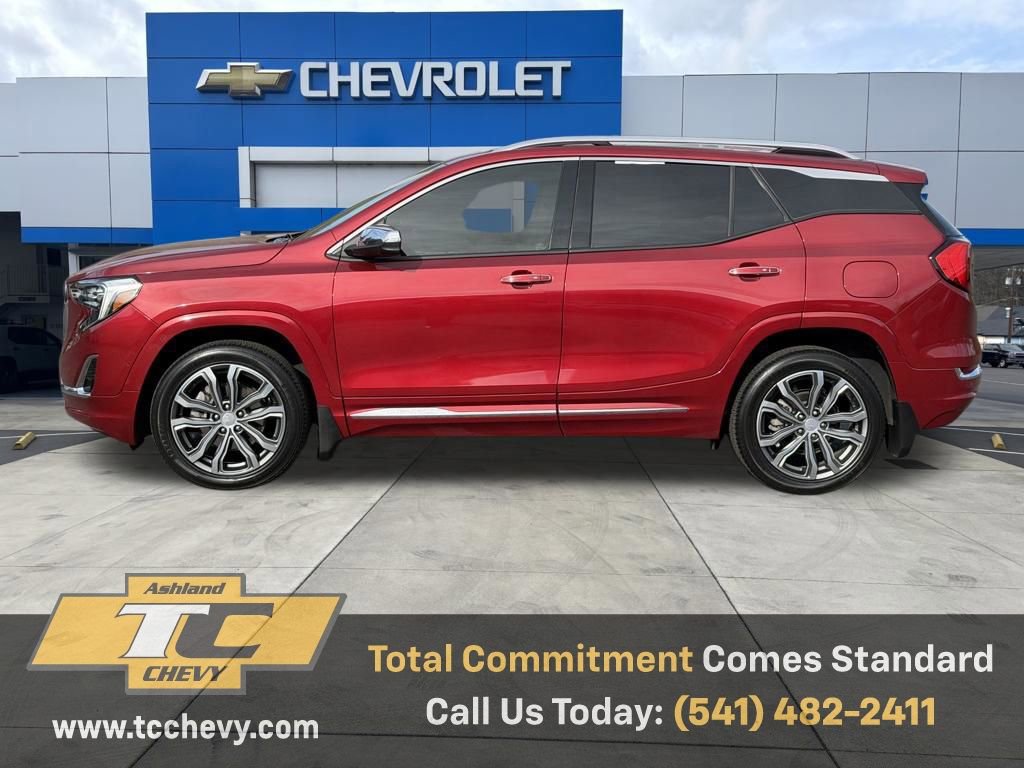Used 2019 GMC Terrain Denali w/ Advanced Safety Package image 2
