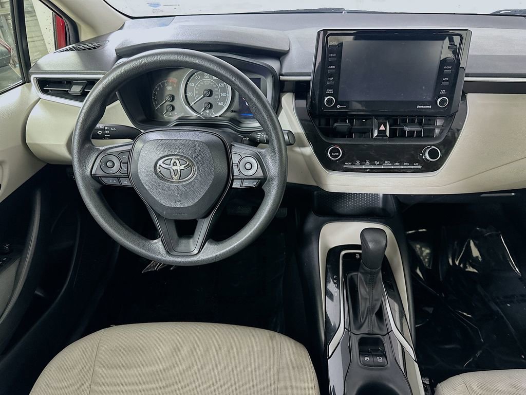 Used 2022 Toyota Corolla LE FWD image 16