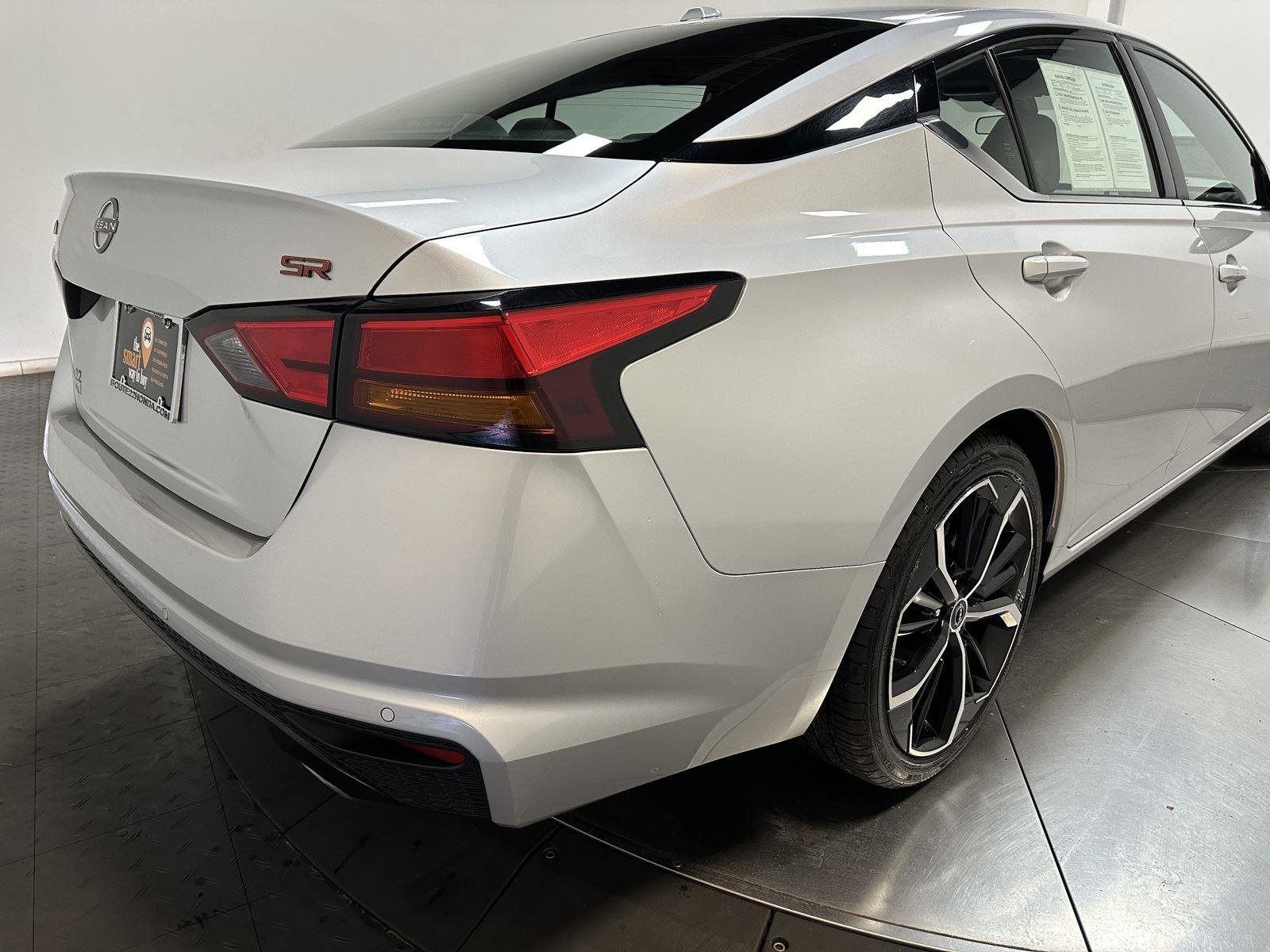 Used 2024 Nissan Altima 2.5 SR image 14