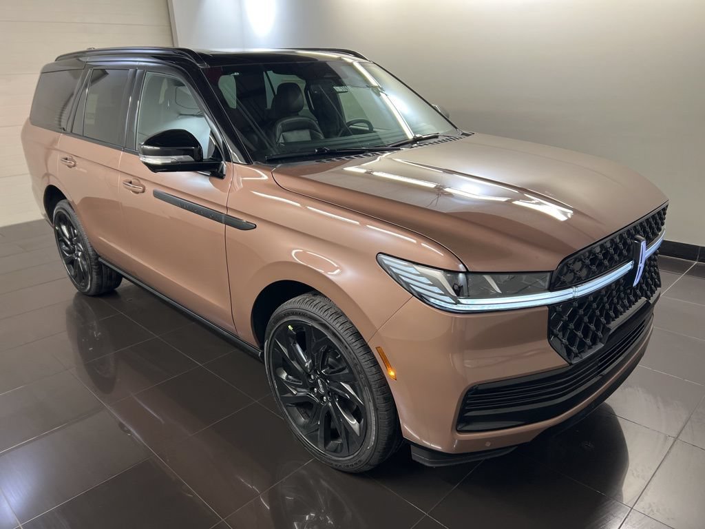 New 2026 Lincoln Navigator Black Label AWD/4WD image 1