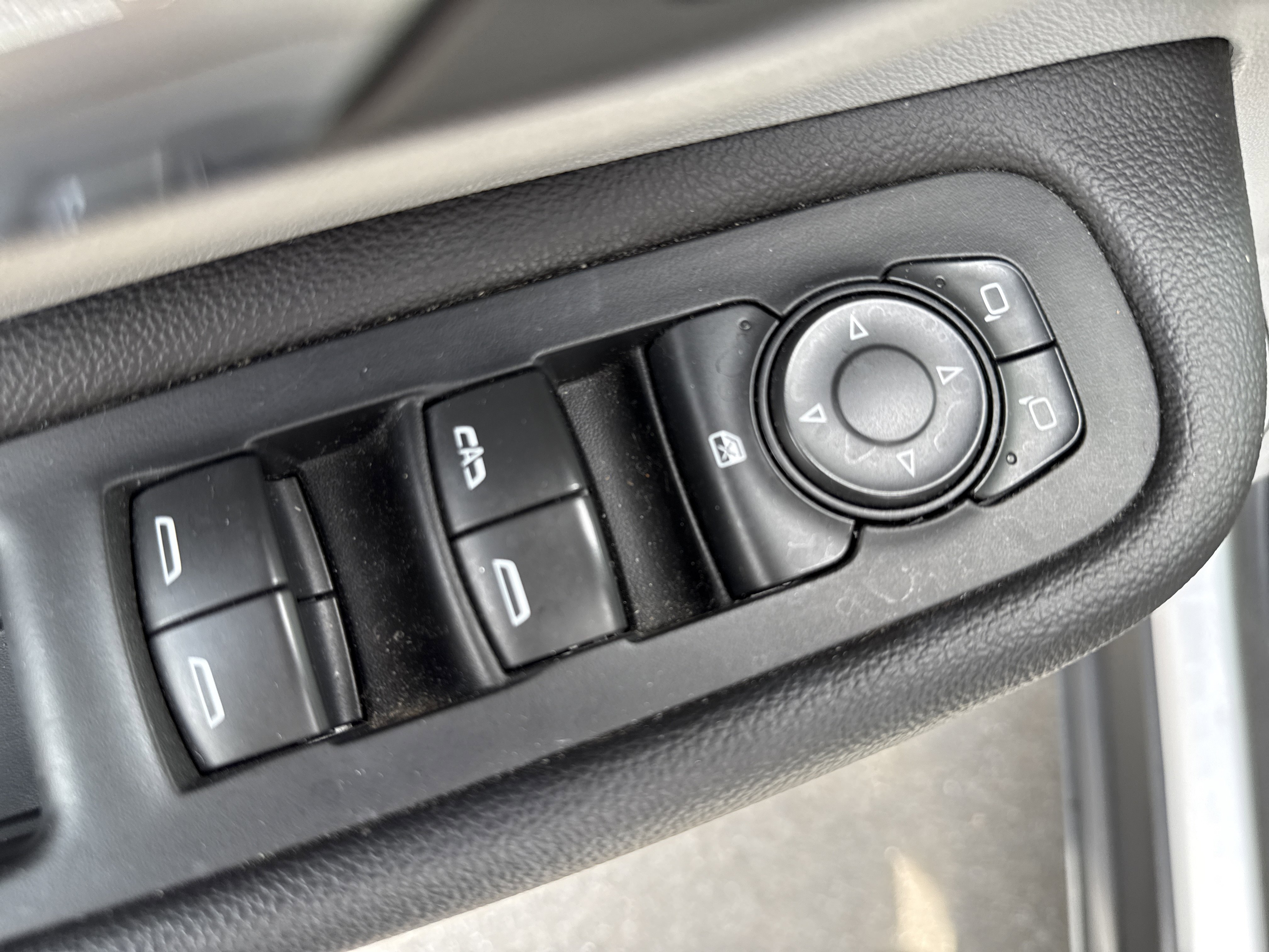 Used 2021 GMC Terrain SLE w/ Driver Convenience Package FWD image 16
