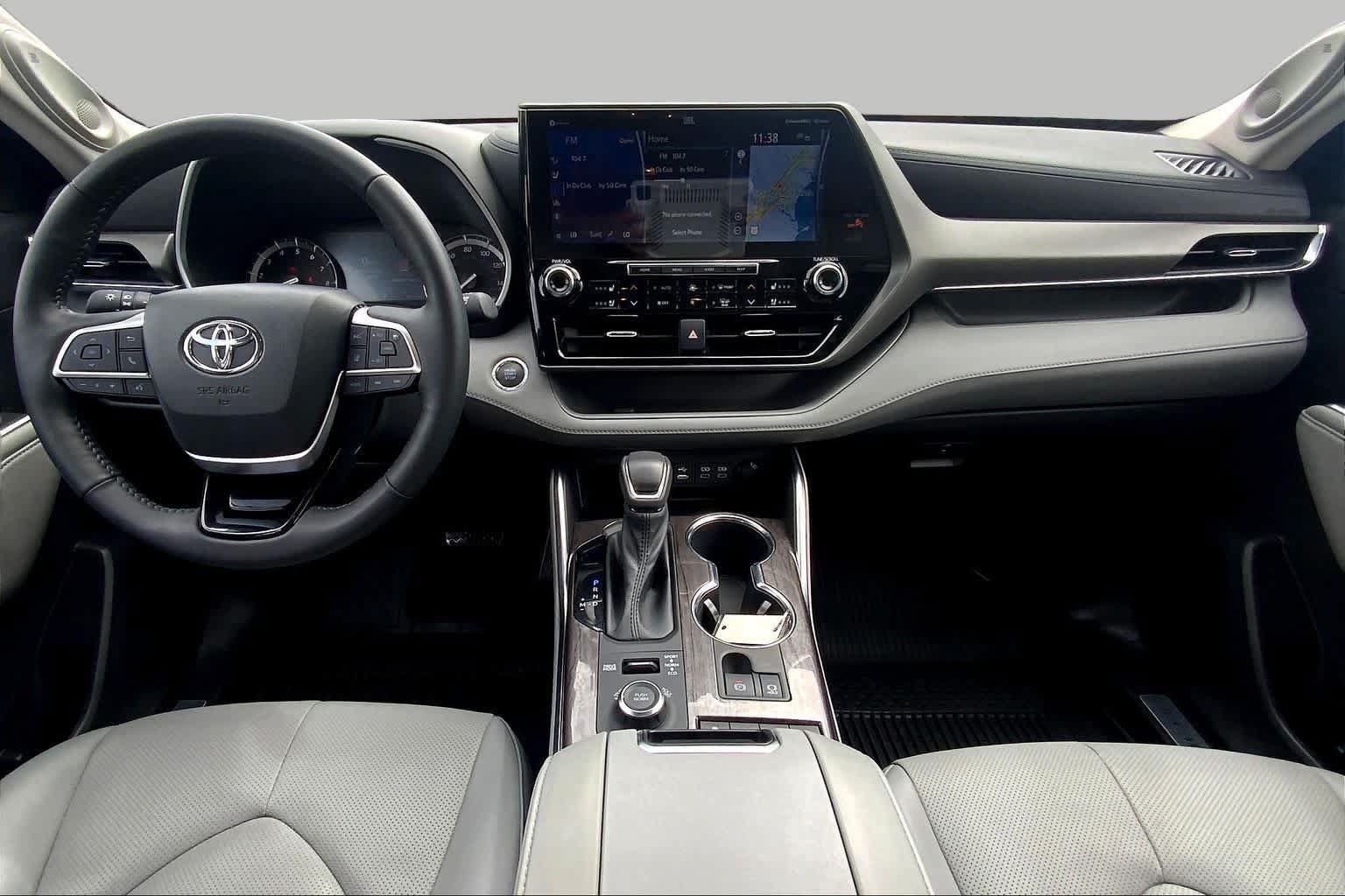 Used 2022 Toyota Highlander Limited AWD/4WD image 31