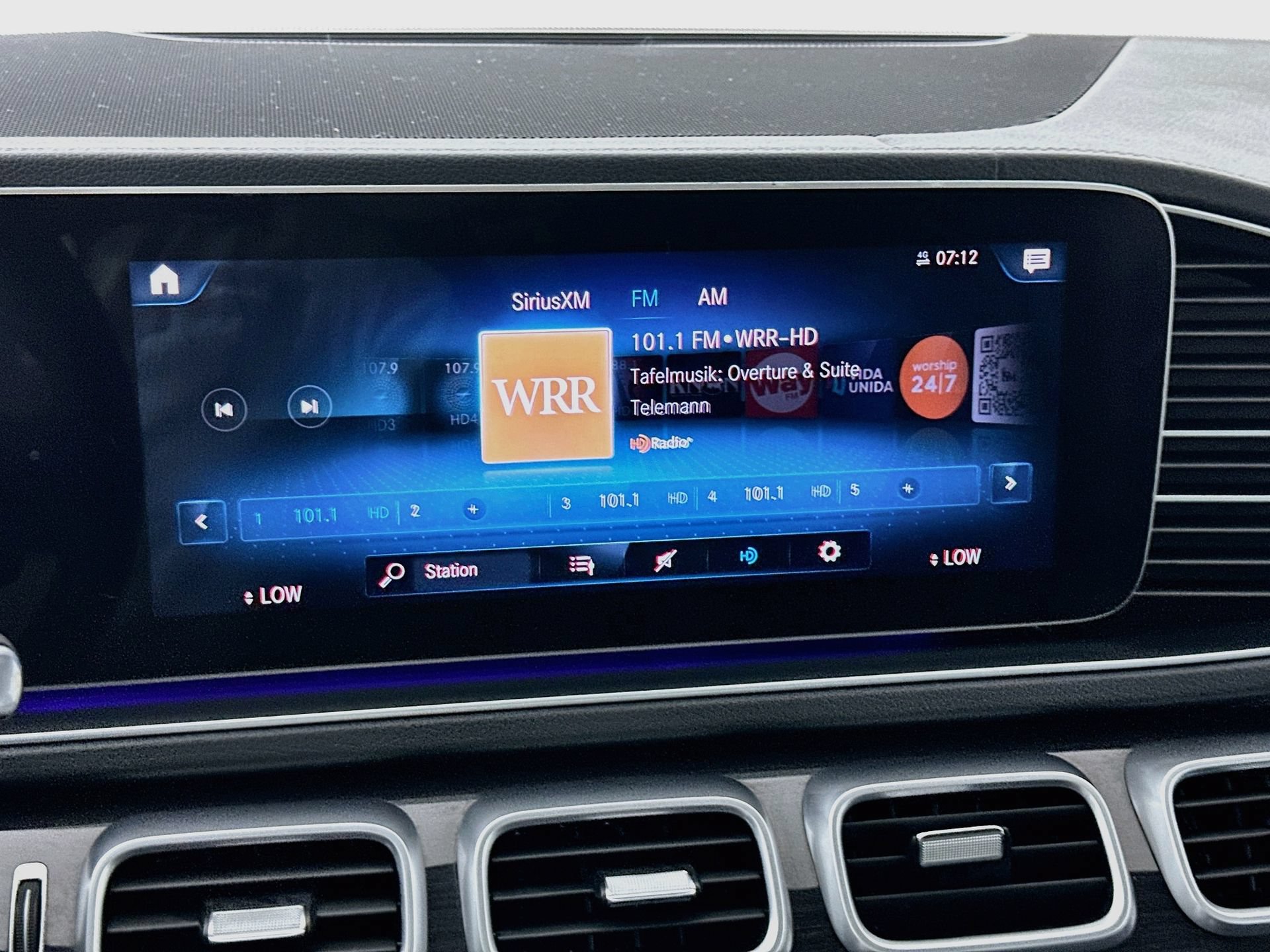 Used 2020 Mercedes-Benz GLS 450 4MATIC image 16