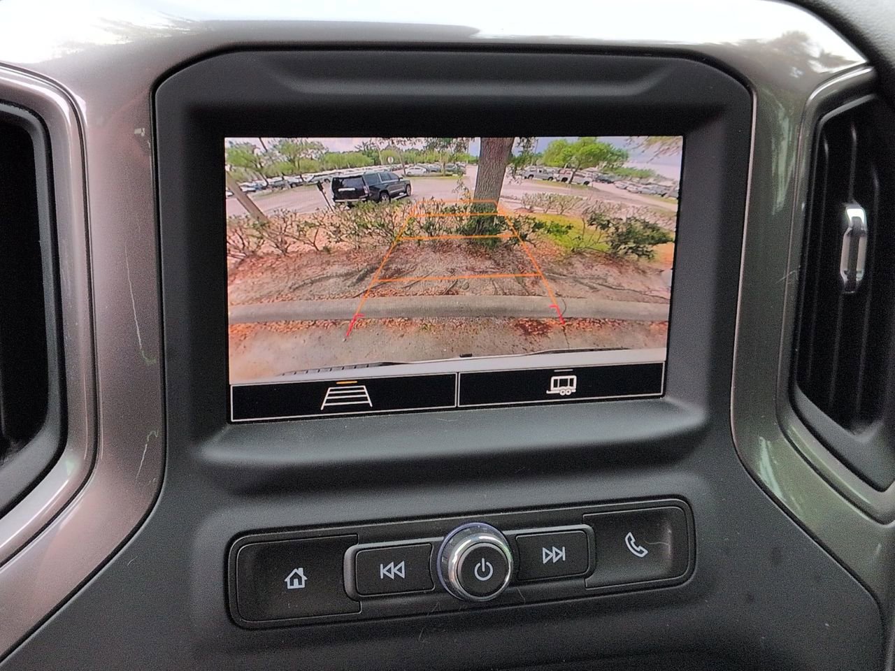 Certified 2023 Chevrolet Silverado 1500 Custom w/ LPO, Dark Essentials Package image 17