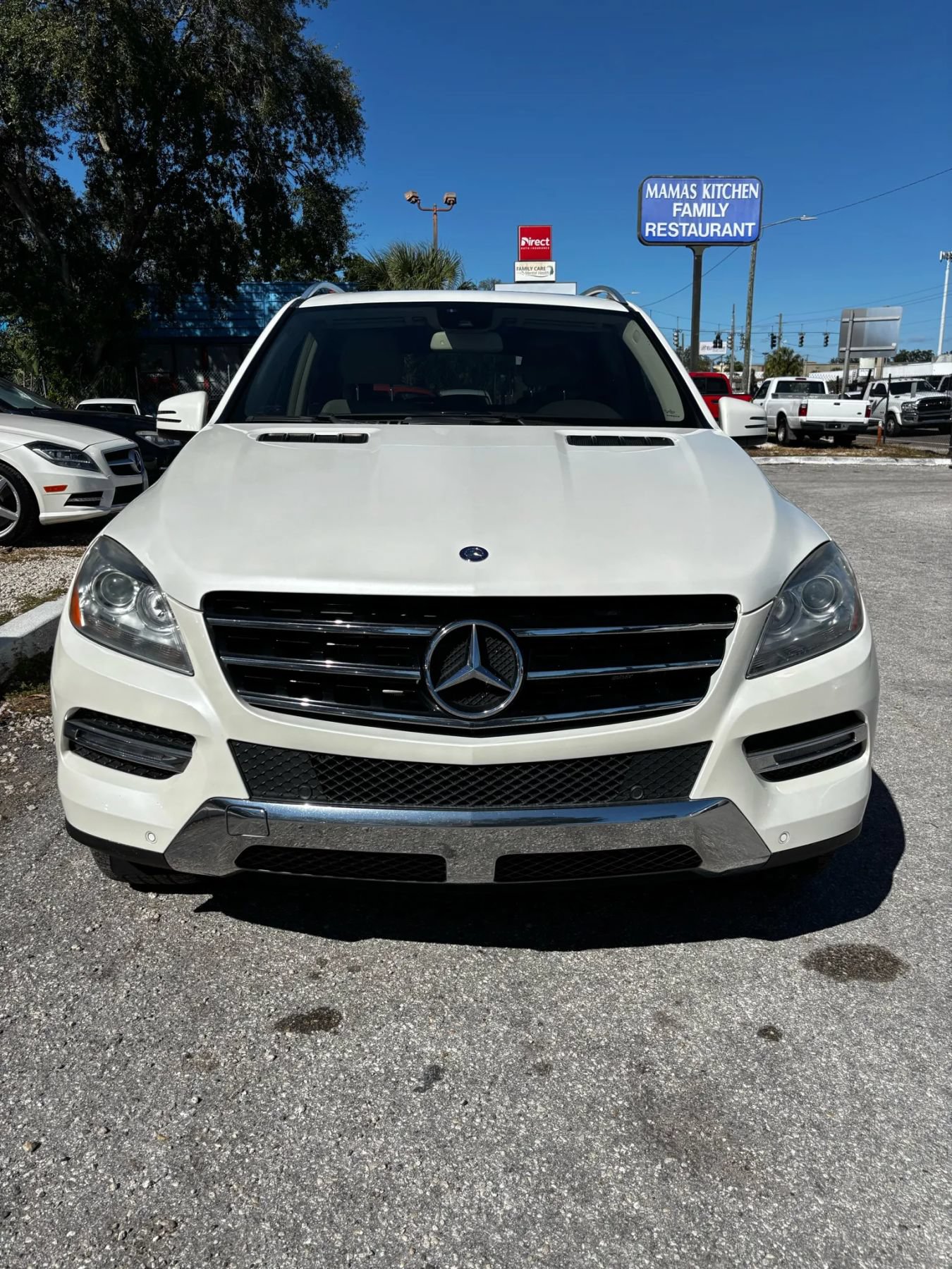 Used 2014 Mercedes-Benz ML 350 BlueTEC 4MATIC image 3