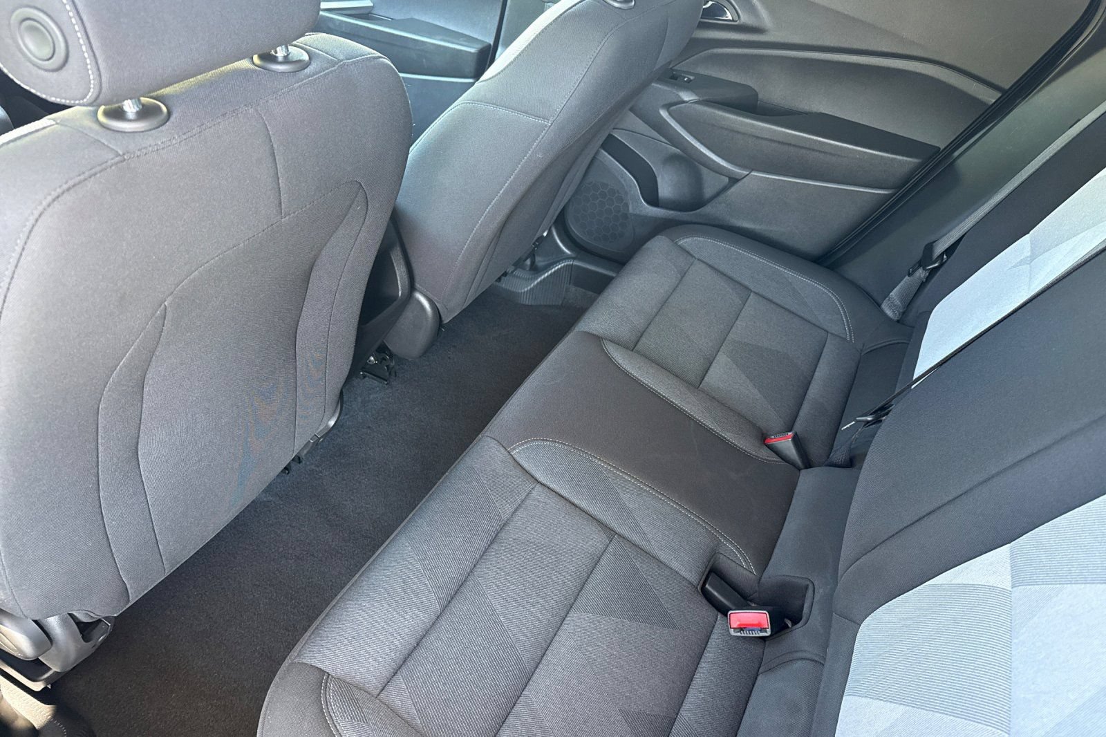 Used 2025 Chevrolet Trax LS FWD image 6