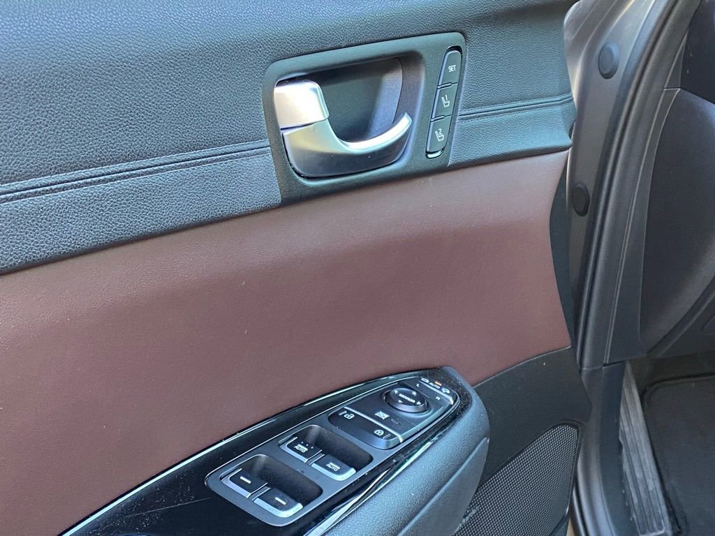 Used 2018 Kia Optima SX w/ Technology Package image 11