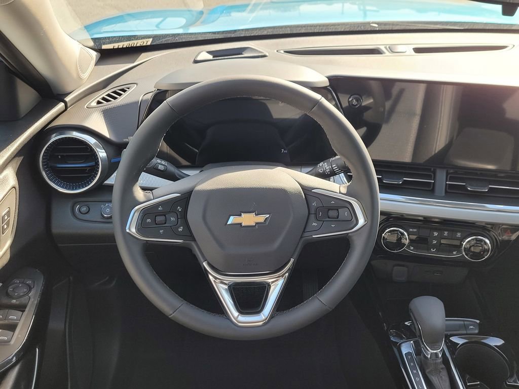 New 2026 Chevrolet Trax LT w/ Driver Confidence Package image 9