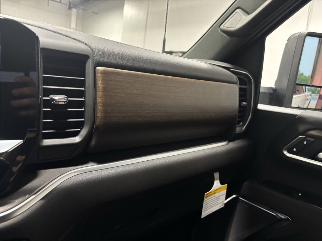 New 2025 Chevrolet Silverado 3500 High Country w/ Technology Package image 23