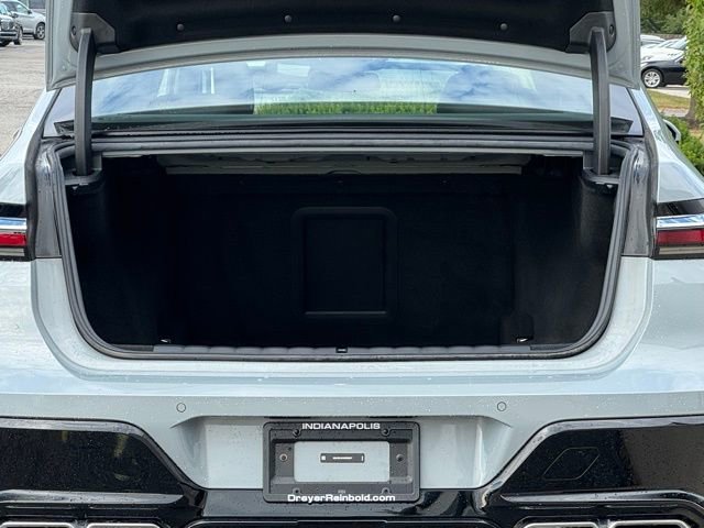 Certified 2024 BMW 760i xDrive image 10