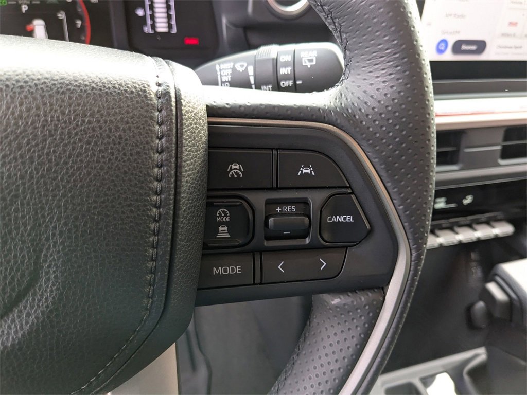 Used 2025 Toyota 4Runner SR5 image 23