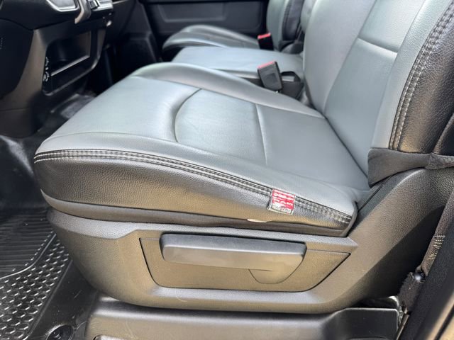 Used 2022 RAM 2500 Tradesman w/ Chrome Appearance Group image 16