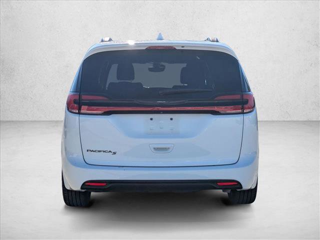 Used 2022 Chrysler Pacifica Touring-L w/ S Appearance Package image 6
