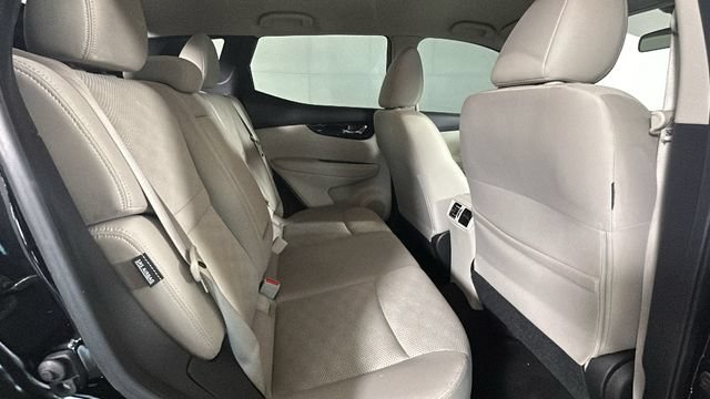 Used 2020 Nissan Rogue Sport SV w/ All-Weather Package AWD/4WD image 28