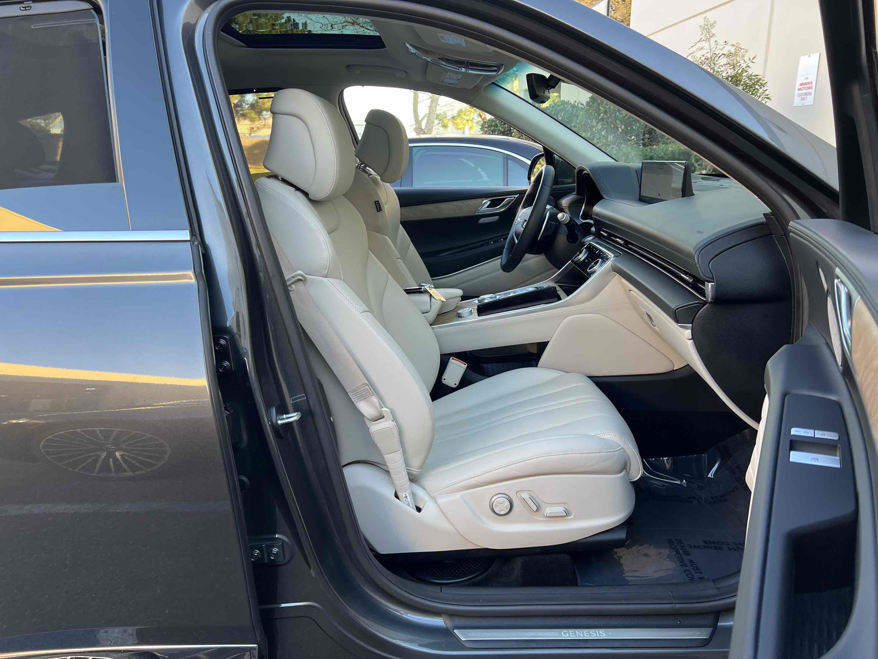 Used 2022 Genesis GV80 2.5T w/ Advanced Package 03 image 34