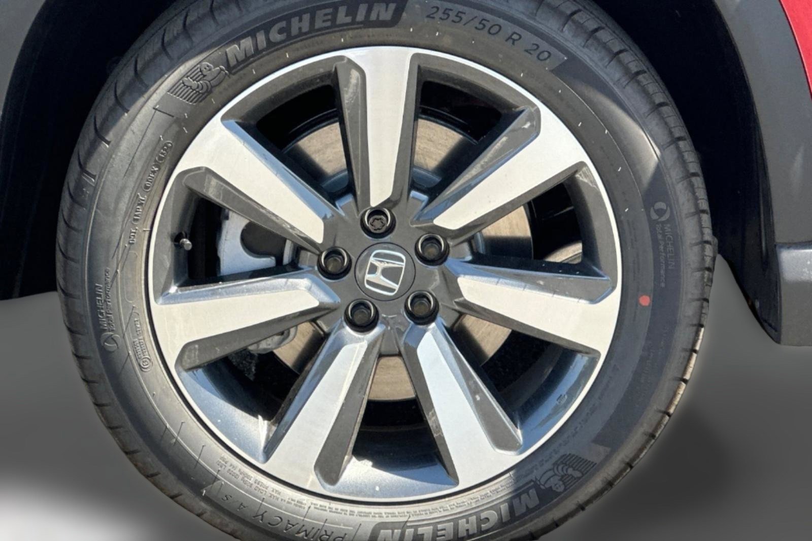 New 2025 Honda Pilot Touring image 11