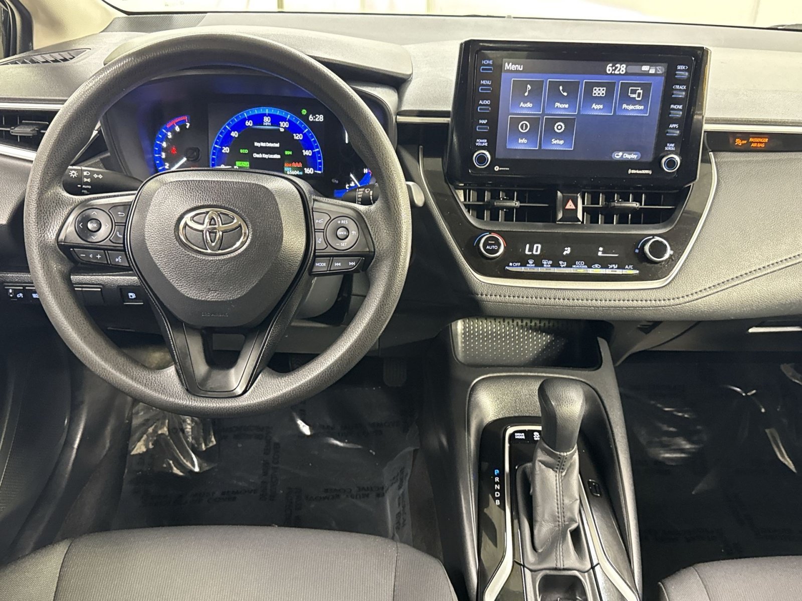 Used 2022 Toyota Corolla LE FWD image 35