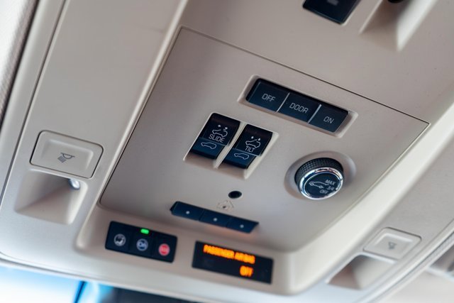 Used 2019 Cadillac Escalade Luxury image 43