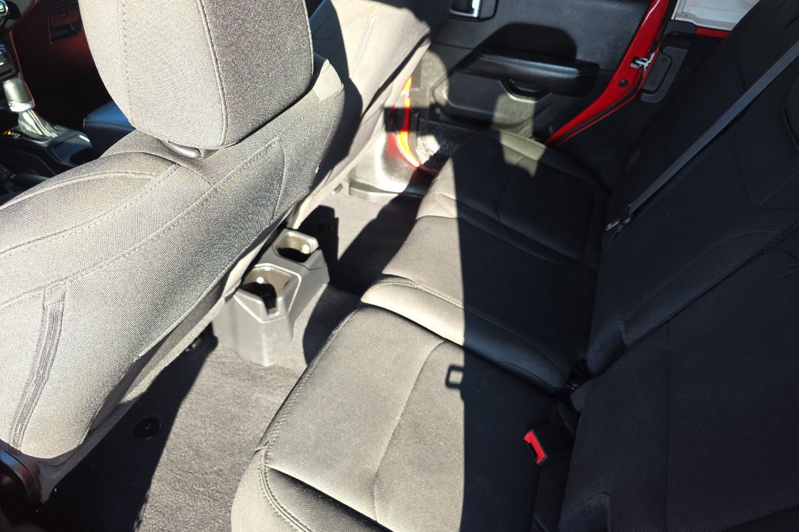 Used 2023 Jeep Wrangler Sahara image 12