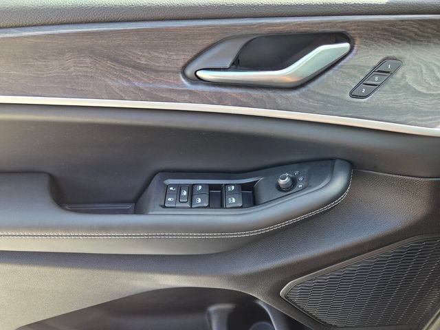 Used 2024 Jeep Grand Cherokee Limited RWD image 22
