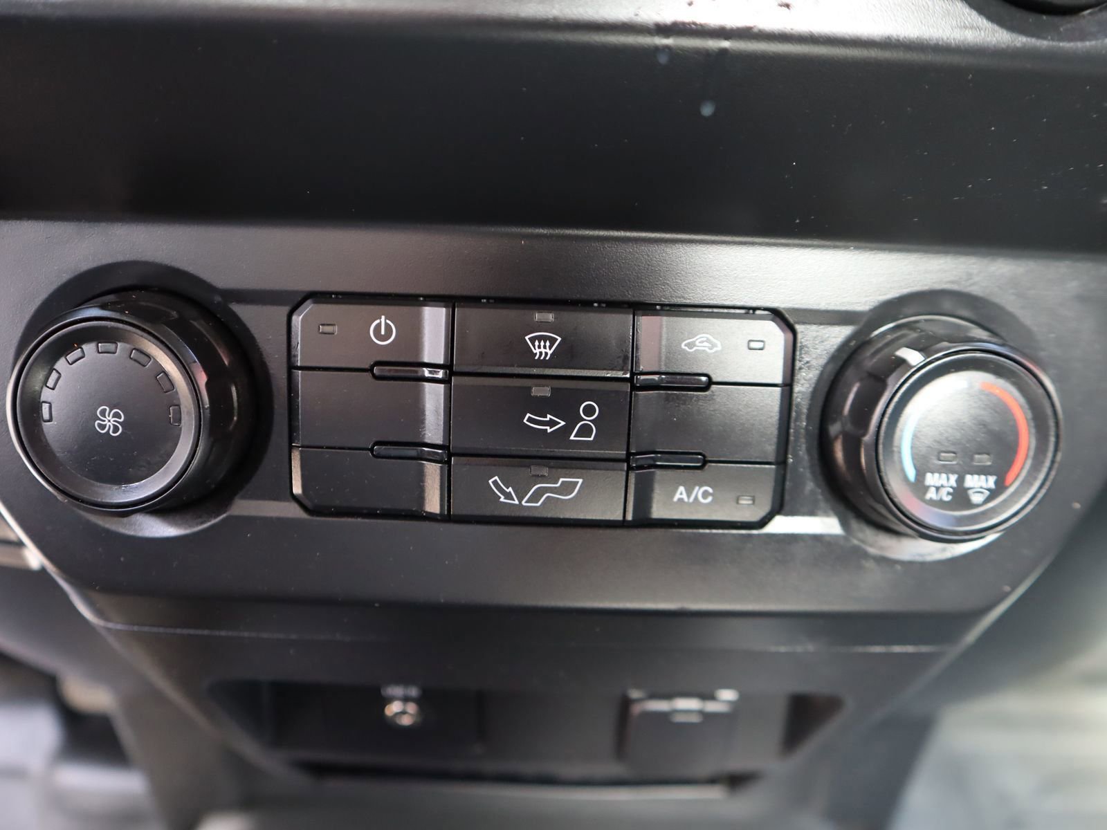 Used 2020 Ford F150 XL image 43