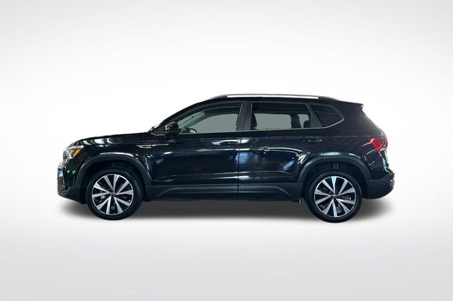 Used 2022 Volkswagen Taos SE image 9