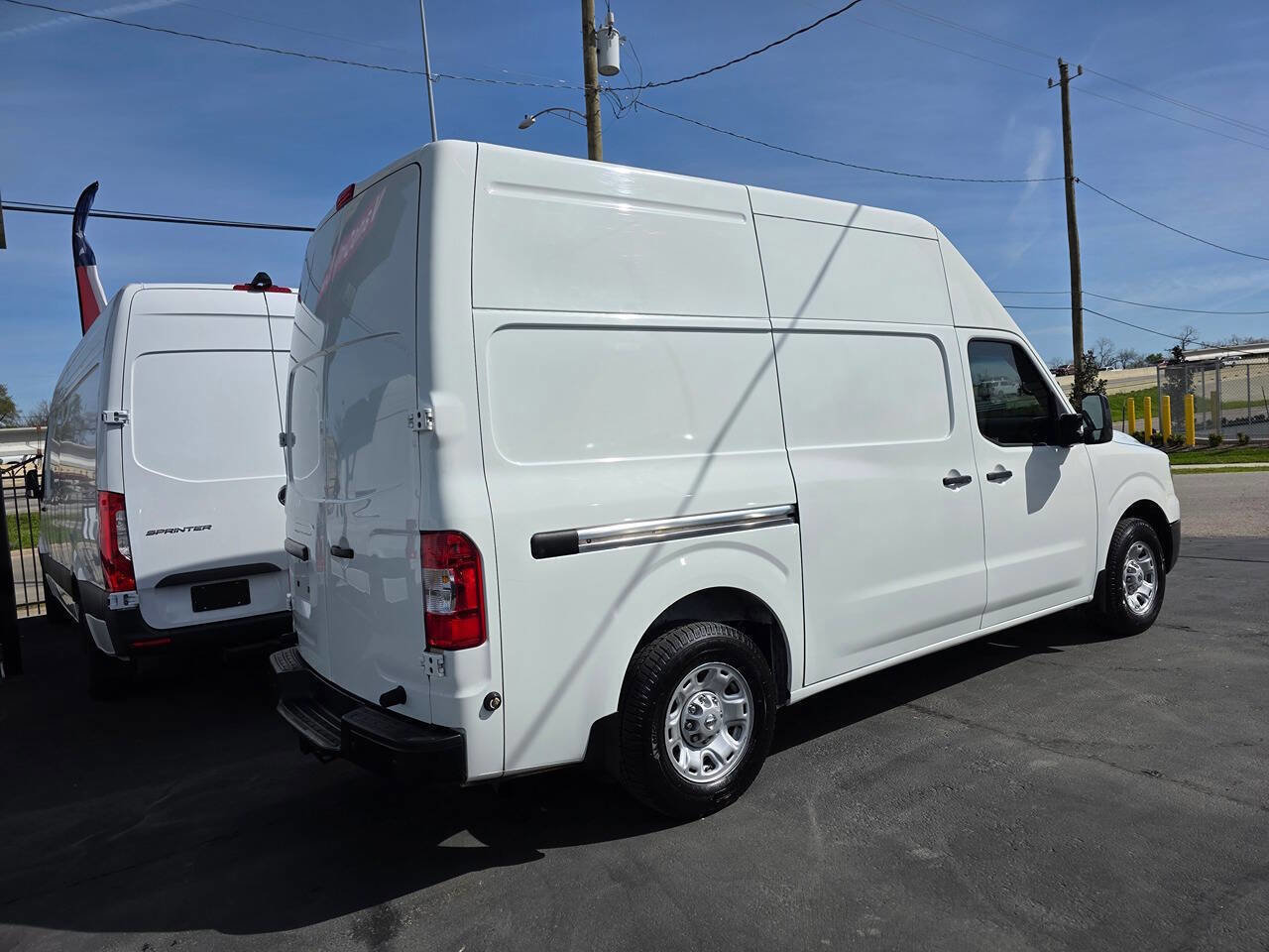 Used 2021 Nissan NV 2500 SV RWD image 6