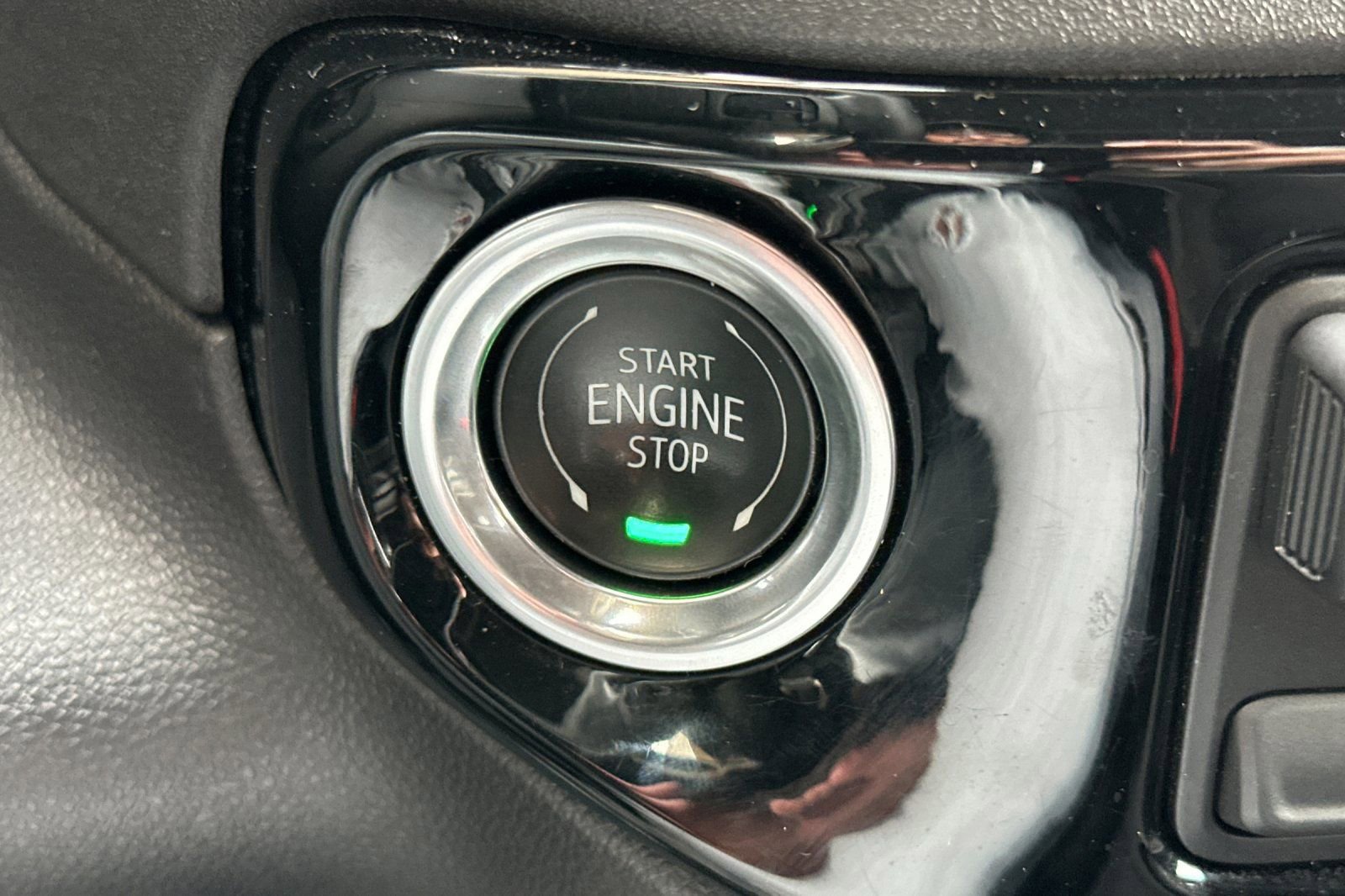 Certified 2024 GMC Sierra 1500 Elevation image 23